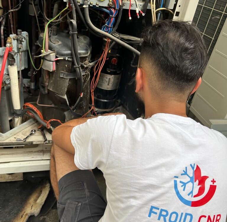 Remplacement d’un compresseur sur un climatiseur syst&egrave;me VRV IV Daikin : chantier r&eacute;alis&eacute; au TNS (Th&eacute;&acirc;tre National de Strasbourg) S&eacute;lestat