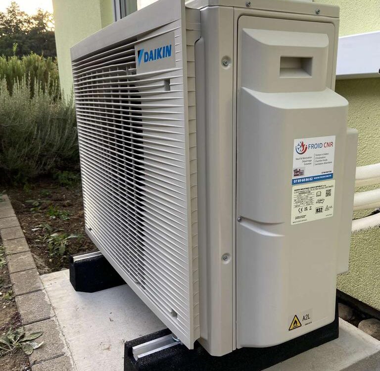 Installation d’une Pompe &agrave; chaleur r&eacute;versible Multisplit Daikin Model Emura 3 &agrave; Avolsheim pr&egrave;s de Molsheim Erstein