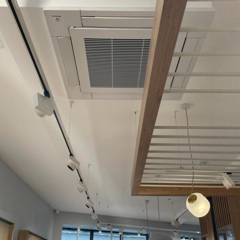 Installation de clim r&eacute;versible &agrave; S&eacute;lestat : Magasin KRYS Brumath 6